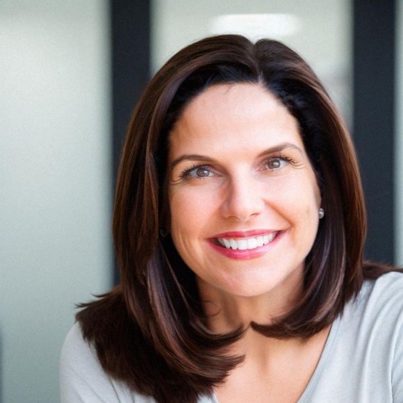 Meet your Posher, Constance - Picture 1 of 1